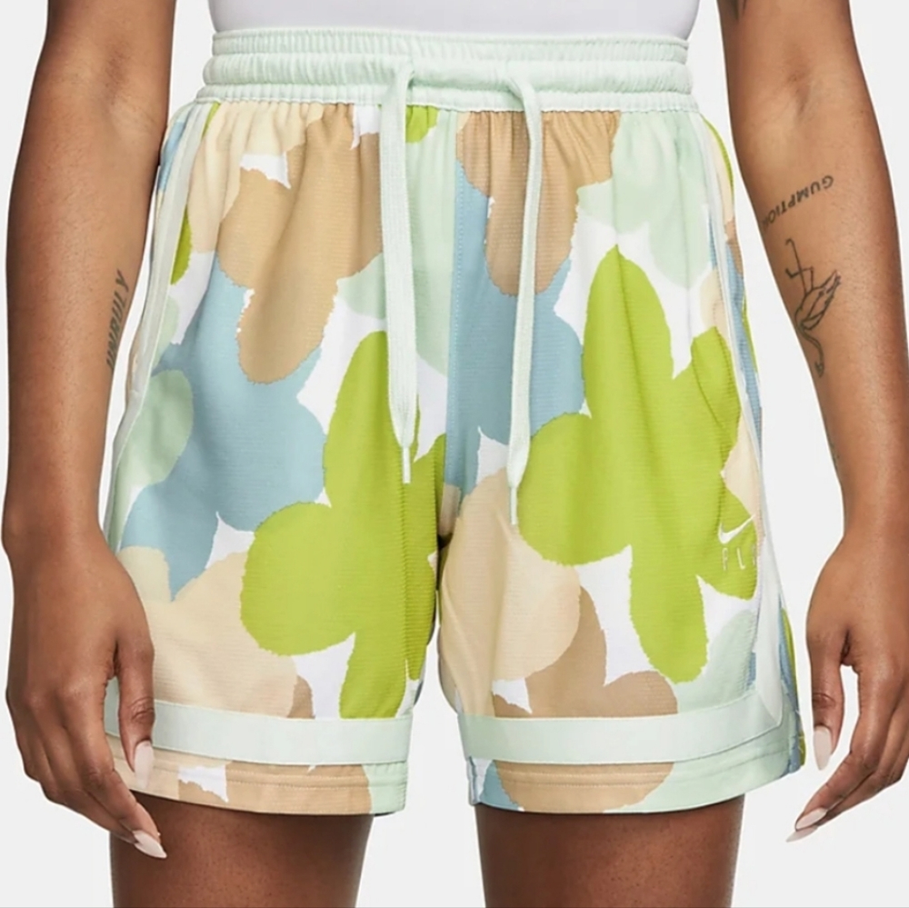 Nike Basketball Shorts Size M